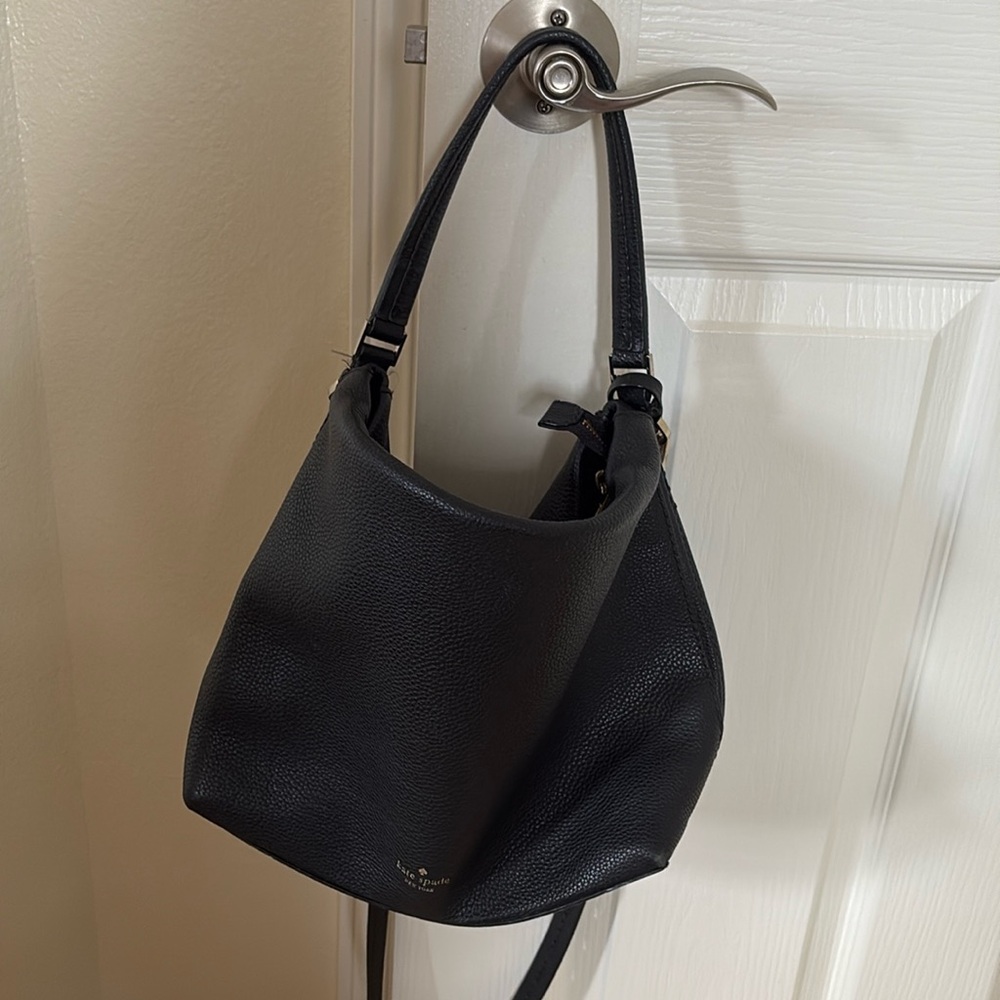 Kate spade bucket bag with handle and detachable side strap